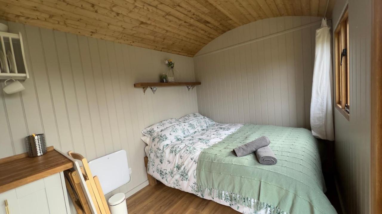 Shepherds Hut At Cedar Gables Lamberhurst 외부 사진